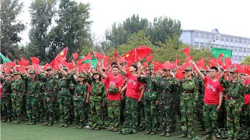 春节哪天贴春联好游戏画面
